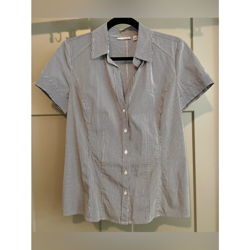 Halogen Grey & White Pinstriped Short-Sleeve Button-Down Shirt